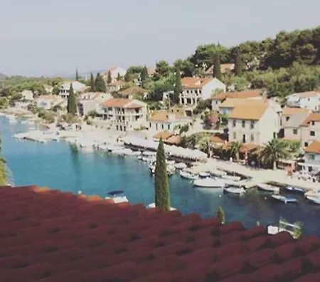 Apartment In 70m From The Sea