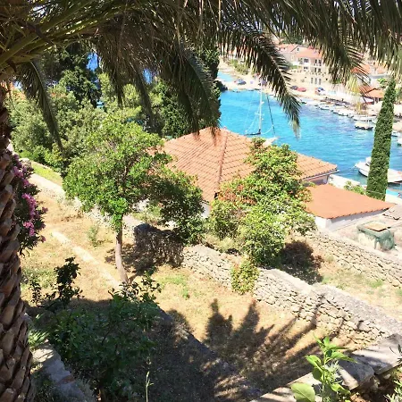 Apartment In 70m From The Sea *
