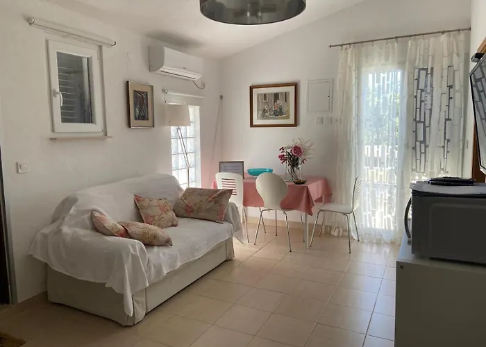 In 70m From The Sea Apartamento