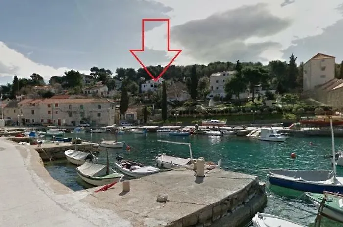 In 70m From The Sea * Maslinica
